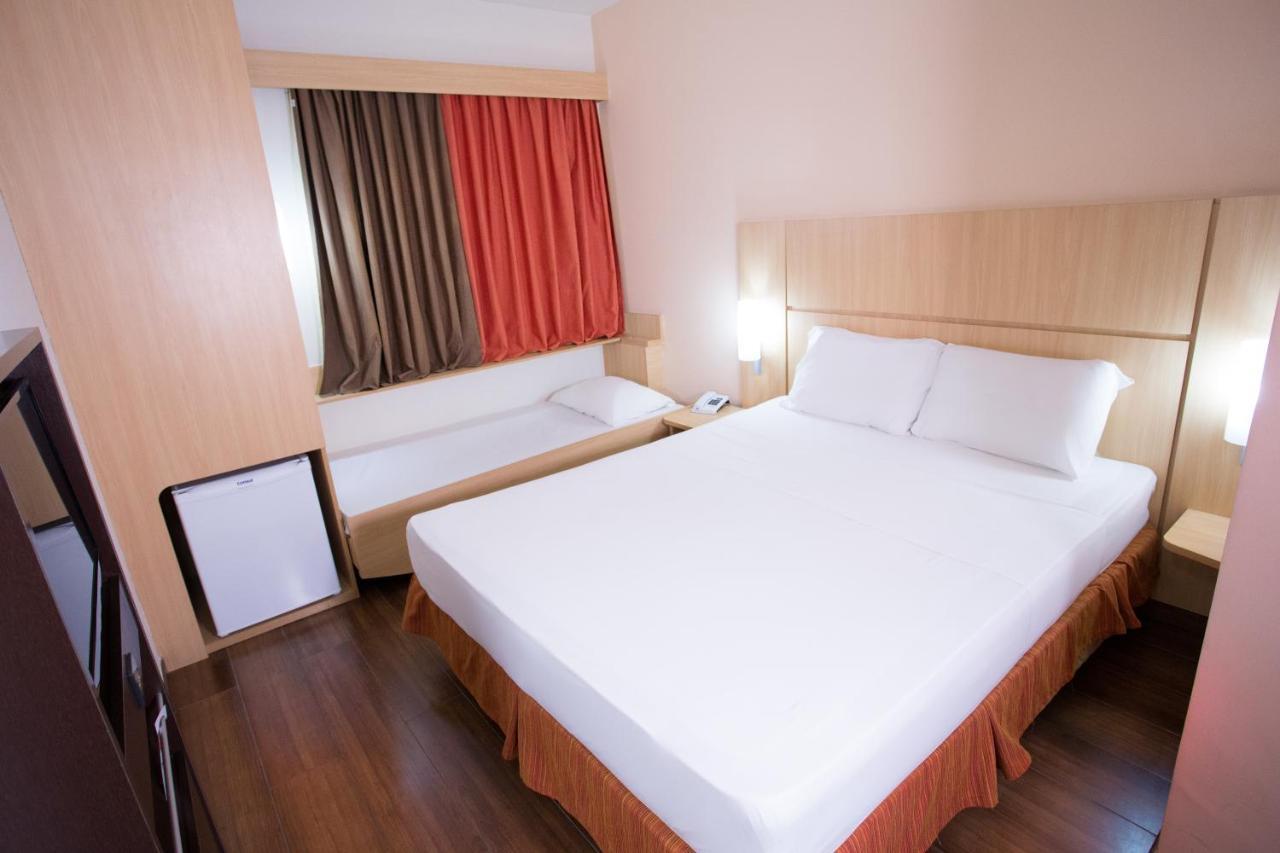 Ibis Feira De Santana Hotel ภายนอก รูปภาพ