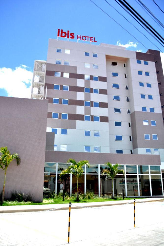 Ibis Feira De Santana Hotel ภายนอก รูปภาพ