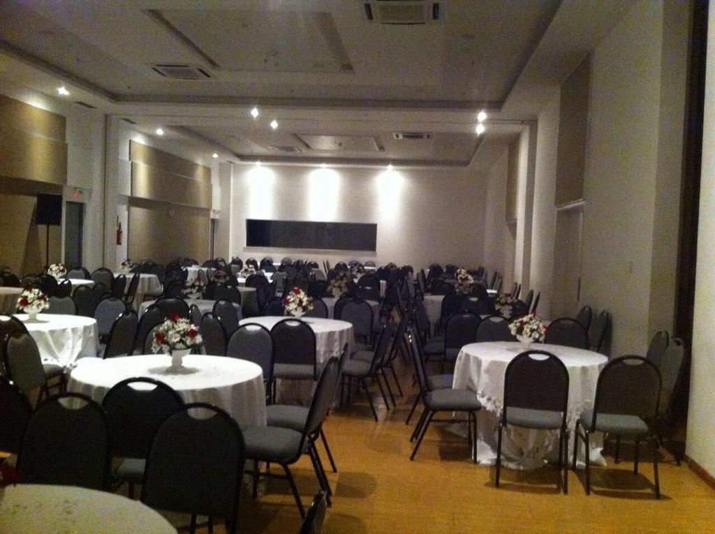 Ibis Feira De Santana Hotel ภายนอก รูปภาพ