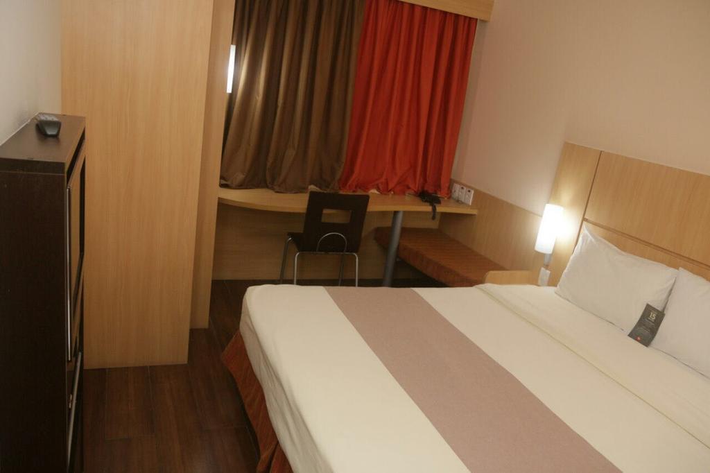Ibis Feira De Santana Hotel ภายนอก รูปภาพ