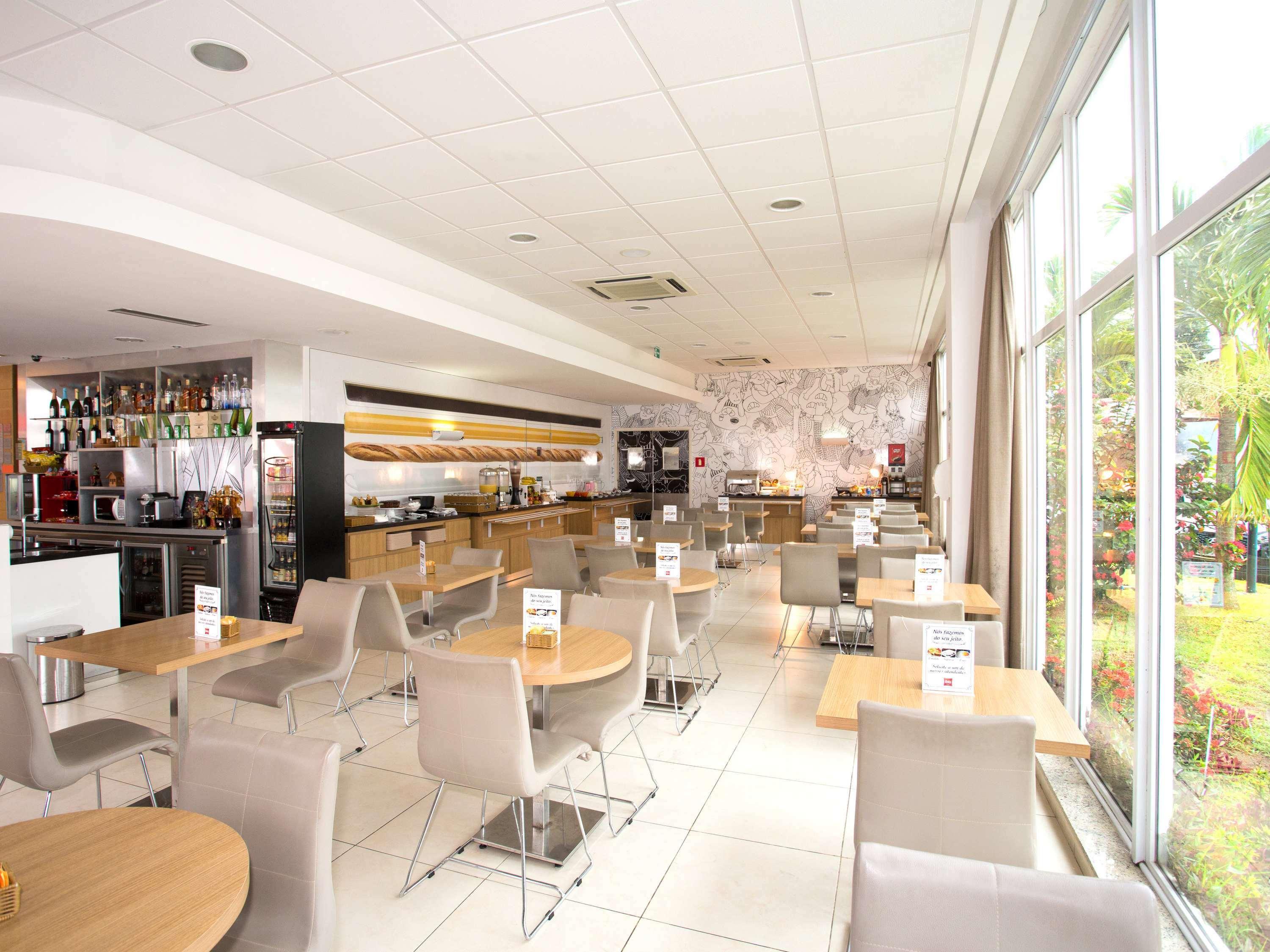 Ibis Feira De Santana Hotel ภายนอก รูปภาพ