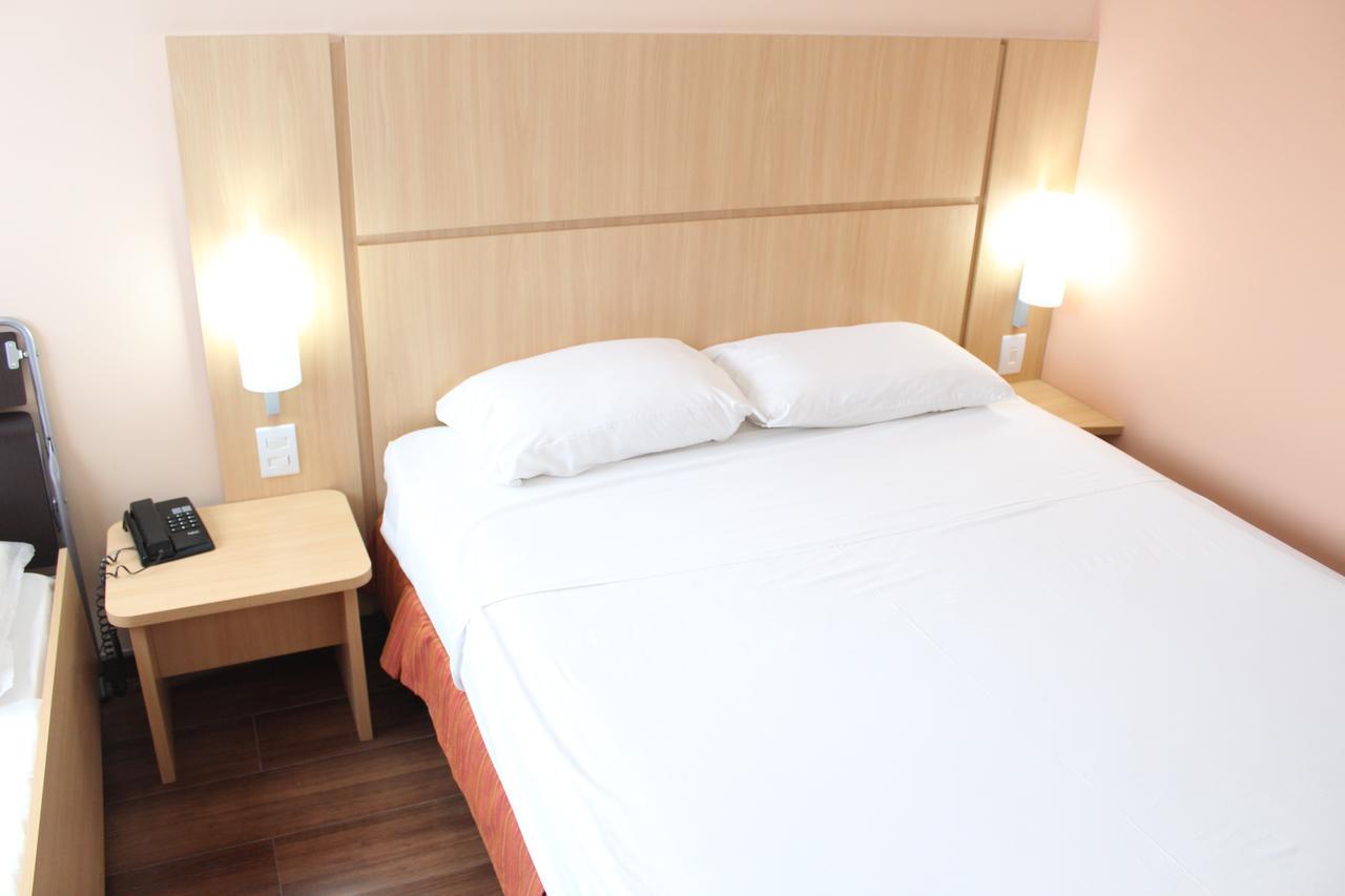 Ibis Feira De Santana Hotel ภายนอก รูปภาพ